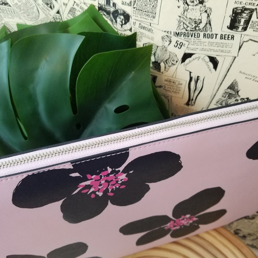 Kate Spade Cameron Grand FLora Laptop Case - Picture 5 of 9